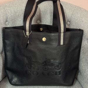 Coach Bag Tote with Horse Carriage